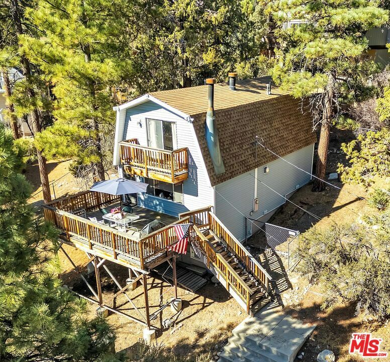 Property Photo: 1129 Eagle Mountain Drive CA 92314