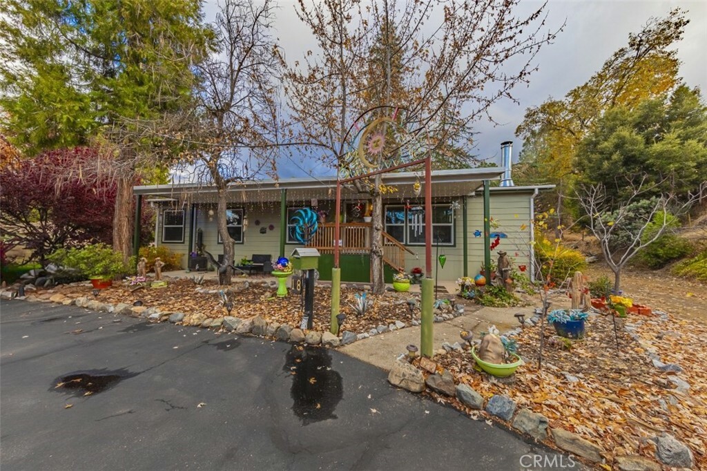 Property Photo:  41941 Road 222 18  CA 93644 