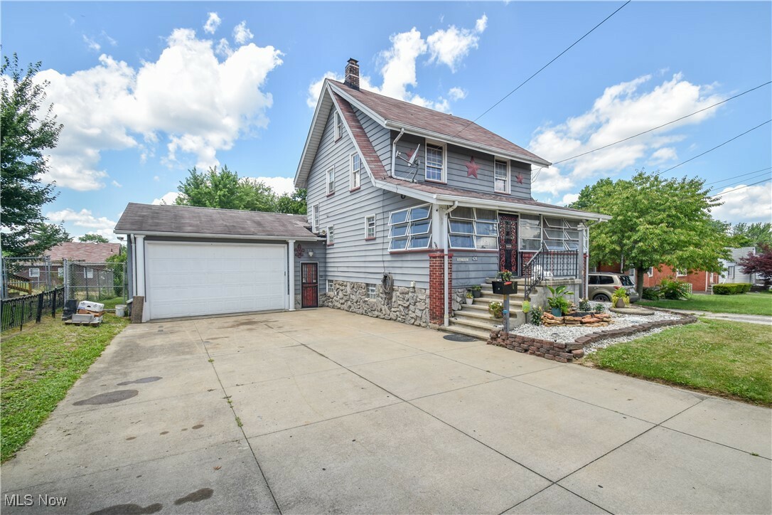 Property Photo:  426 W Heights Avenue  OH 44509 