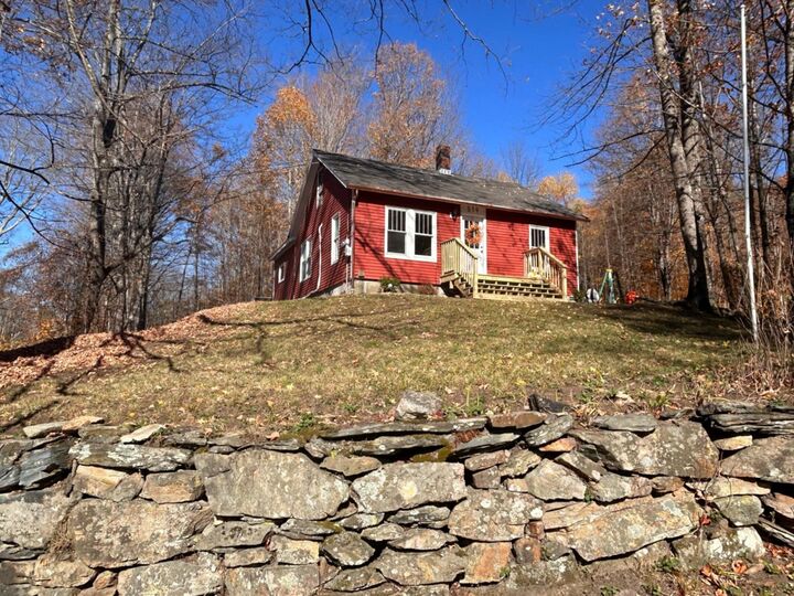 Property Photo: 519 Winter Street NH 03743