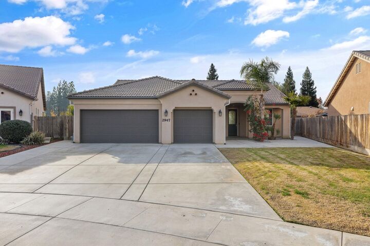 2947 S Tipton Street  Visalia CA 93292 photo