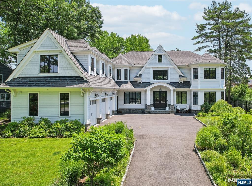 Property Photo: 423 N Woodland Street NJ 07631