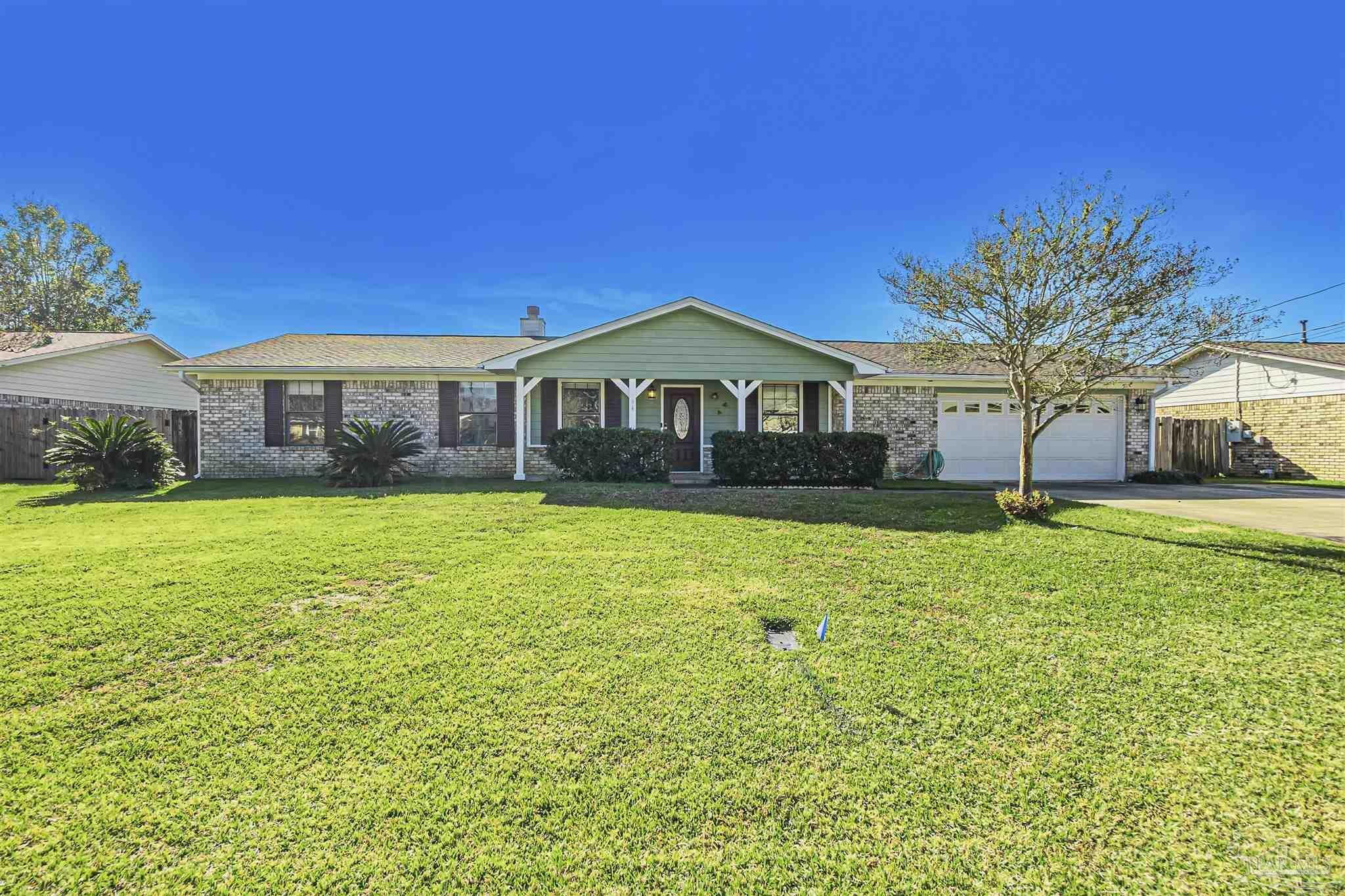 Property Photo:  3367 Silkwood Ln  FL 32571 