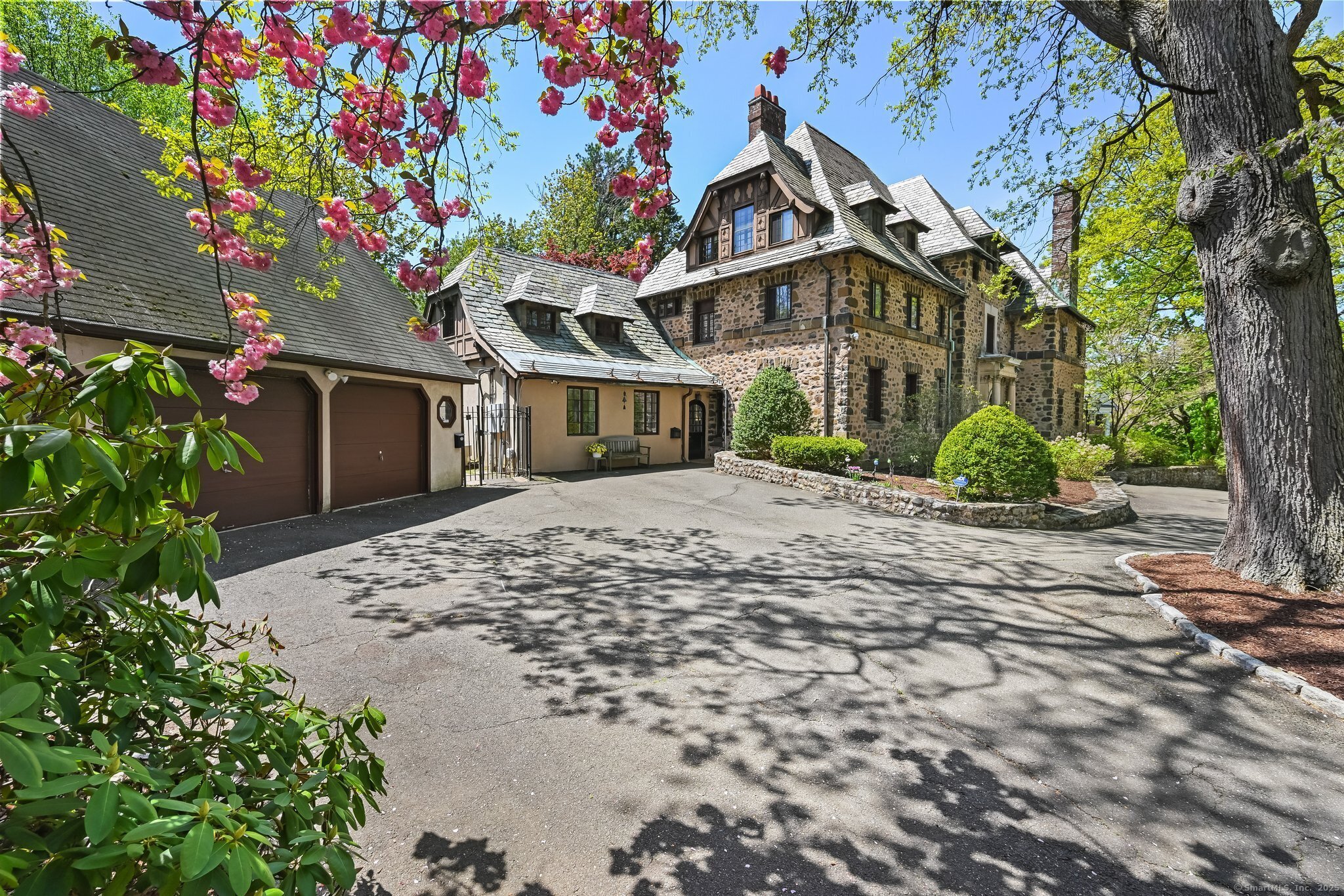 6 Prospect Court  Hamden CT 06517 photo