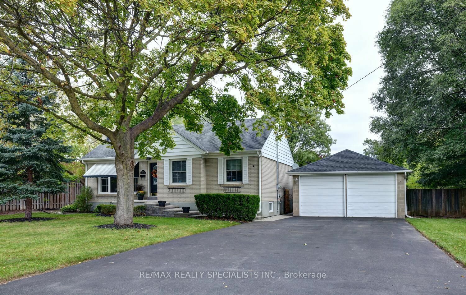 2633 Liruma Rd  Mississauga ON L5K 1Y8 photo