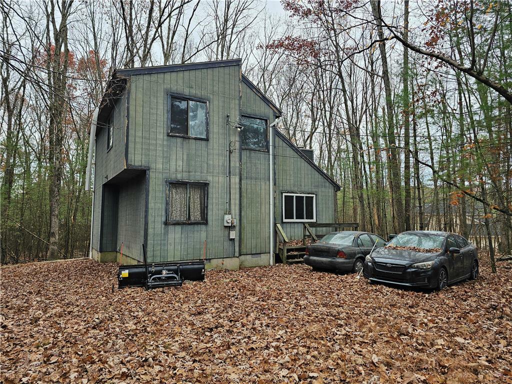 Property Photo:  205 Hyland Drive  PA 18301 