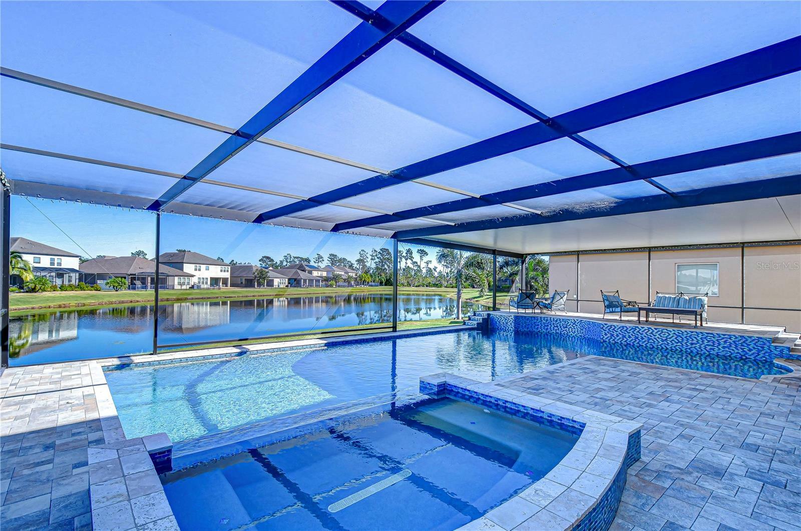 Property Photo: 11807 Cross Vine Drive FL 33579