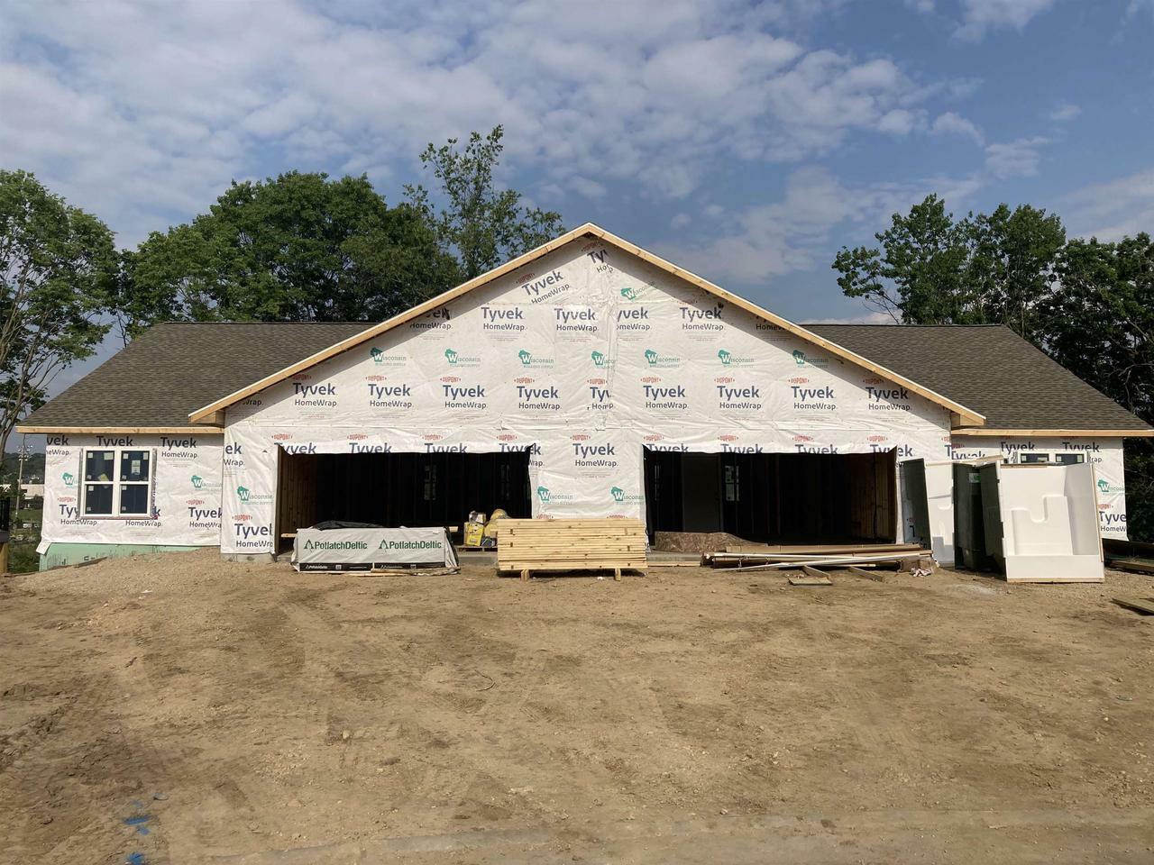 Property Photo: 1044 Armida Court WI 53959