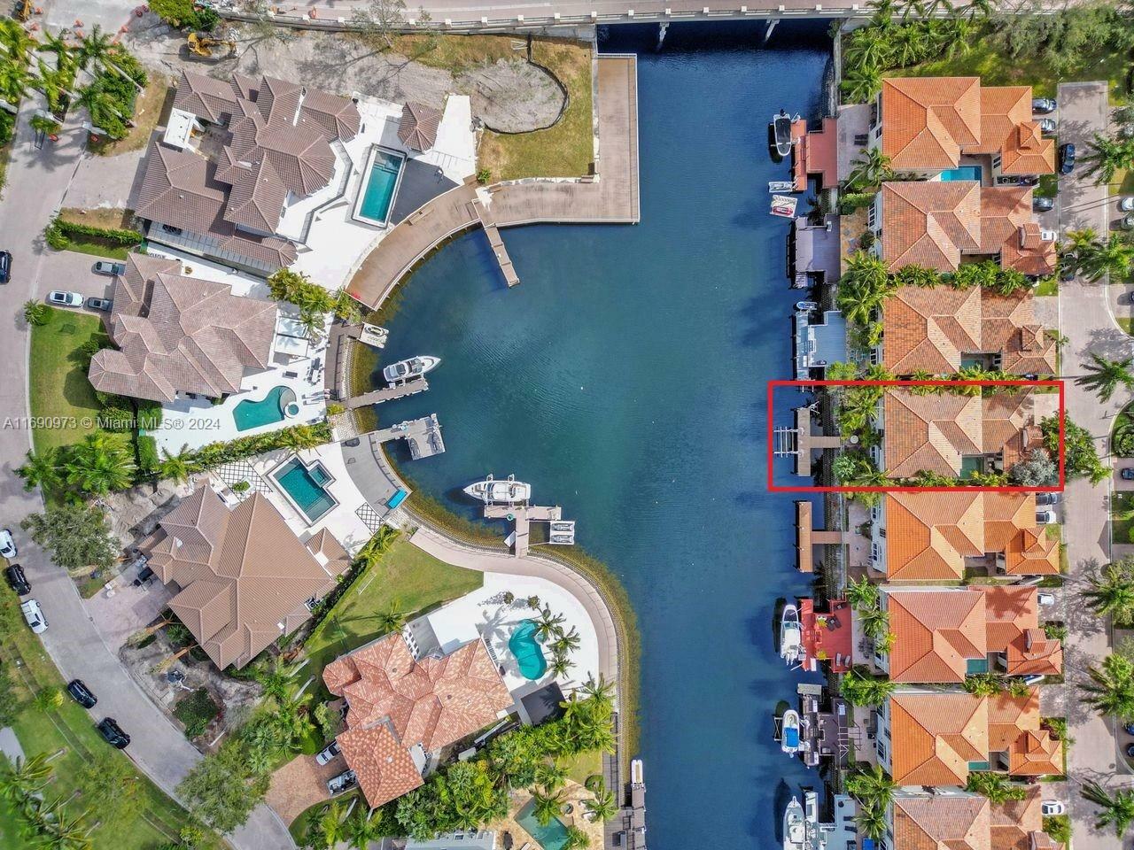 Property Photo:  1061 Waterside Ln  FL 33019 