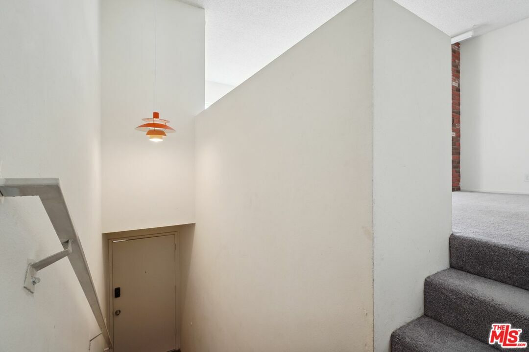 Property Photo:  1143 22nd St 3  CA 90403 