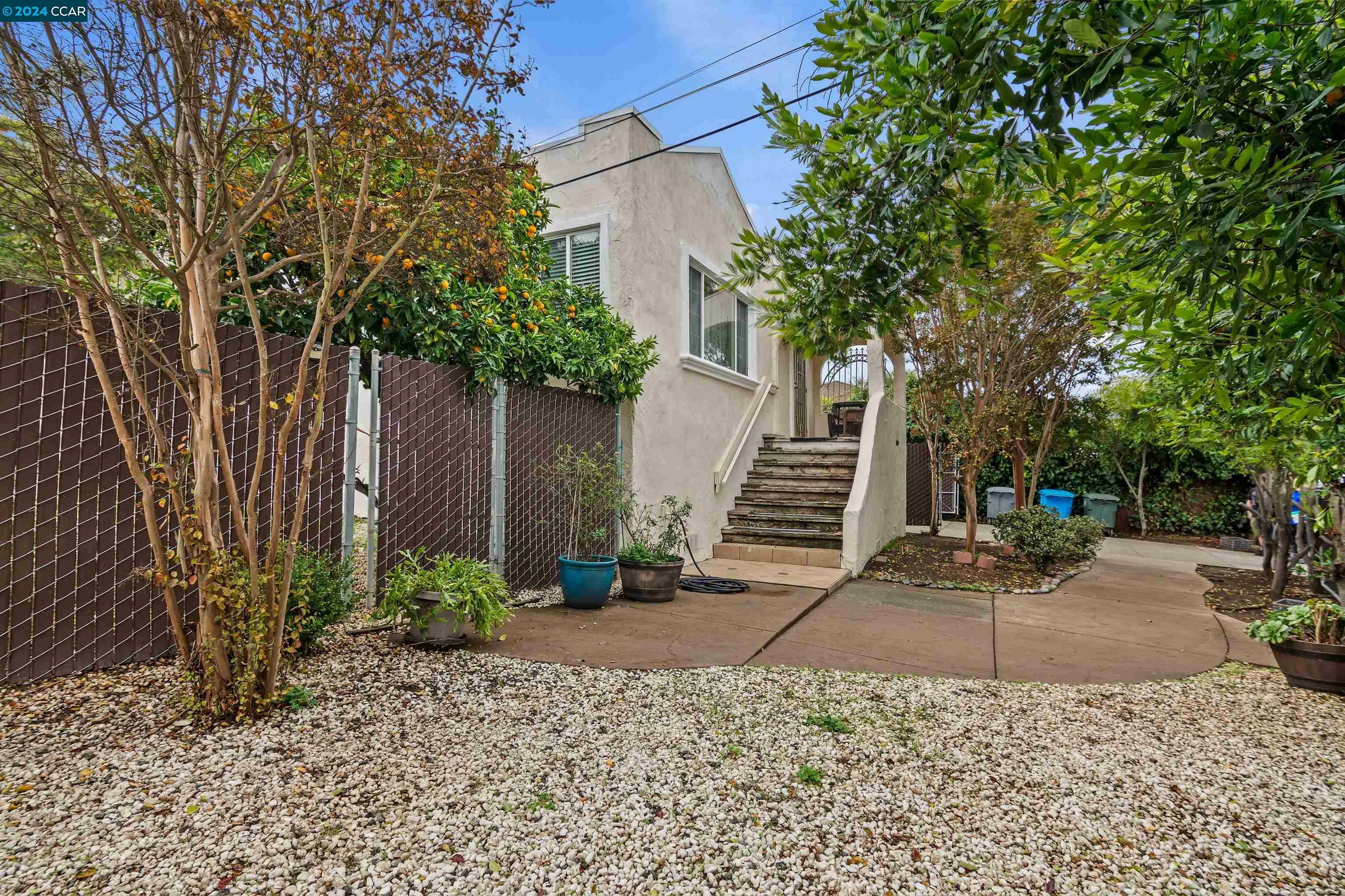 Property Photo:  206 Home Acres Ave  CA 94591 