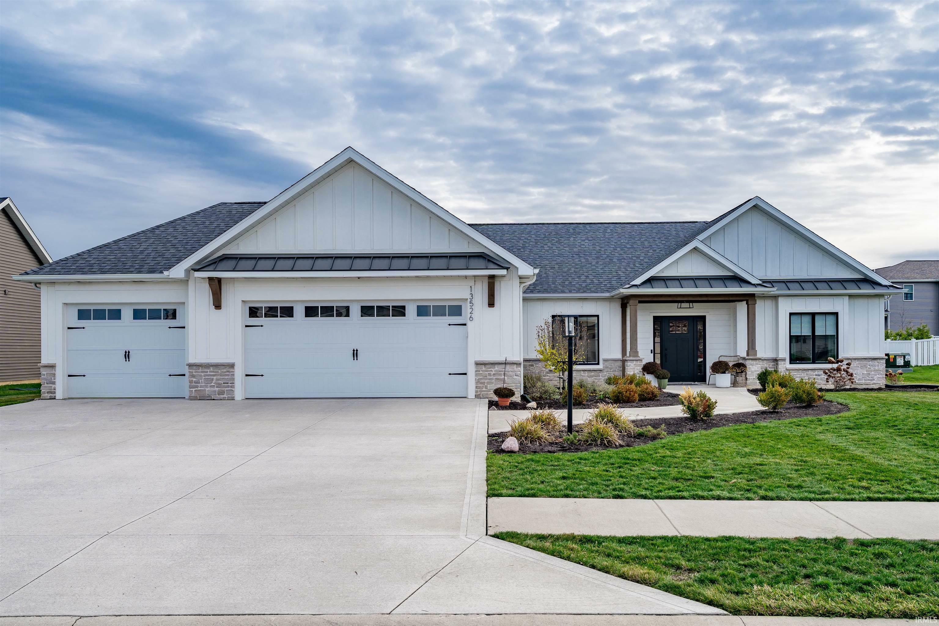 Property Photo: 13526 Alicante Way IN 46845