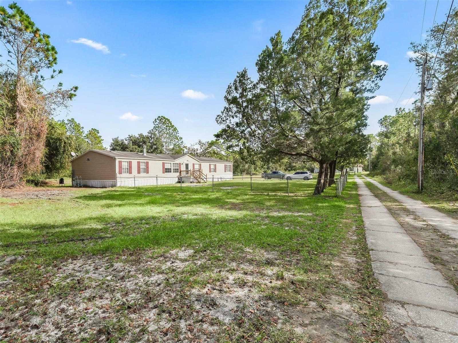 Property Photo:  1151 Emma Lane  FL 34748 