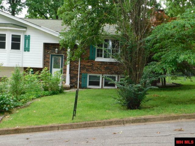 Property Photo: 713 Oak Knoll Drive AR 72653
