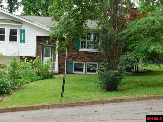 Property Photo: 713 Oak Knoll Drive AR 72653