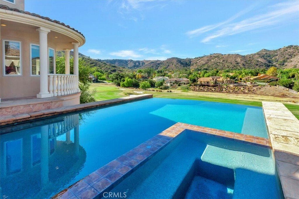 Property Photo:  22564 Bear Creek Drive S  CA 92562 