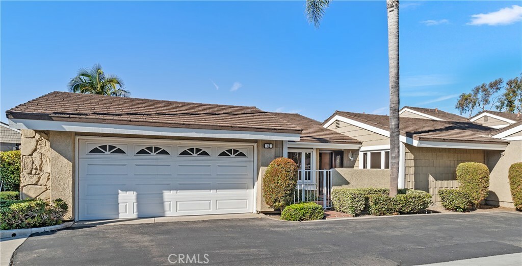 Property Photo:  42 Lone Pine  CA 92604 