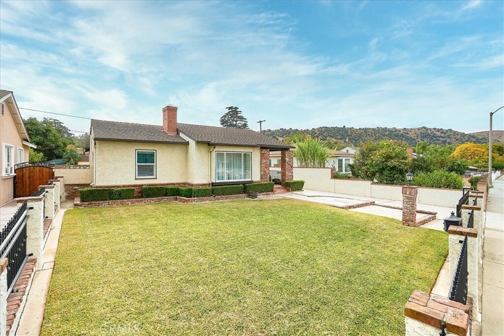 Property Photo:  1548 Palmer Street  CA 91766 