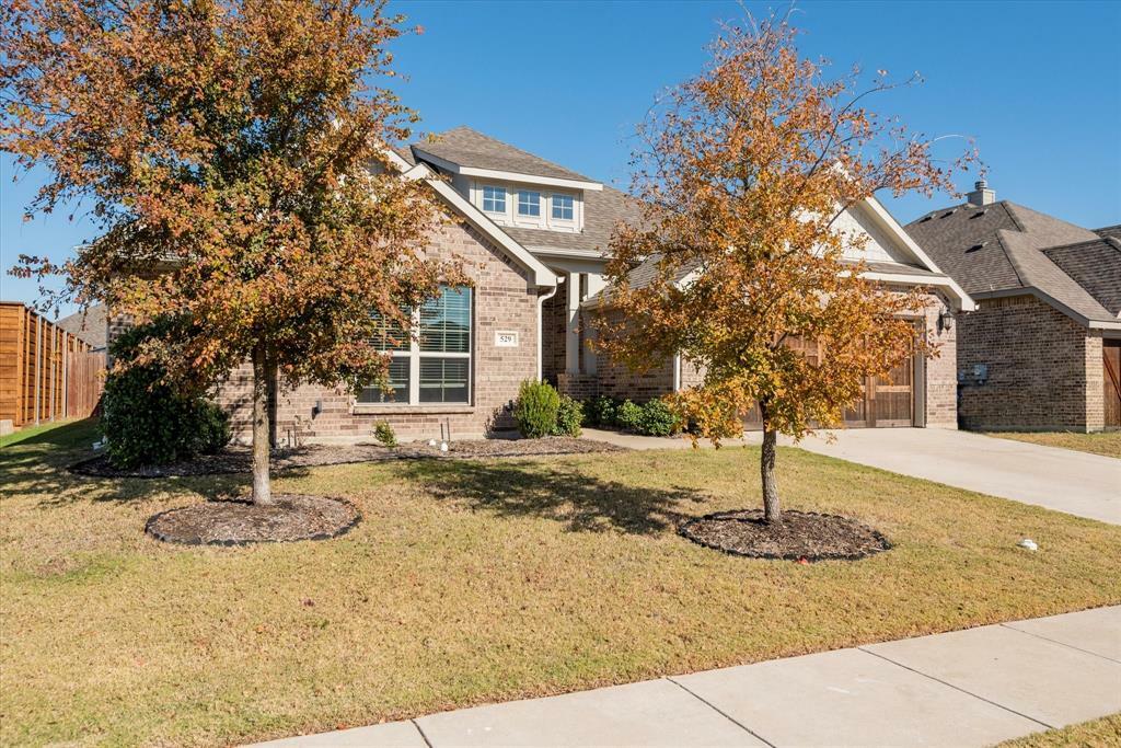 Property Photo:  529 Windrow Lane  TX 75165 