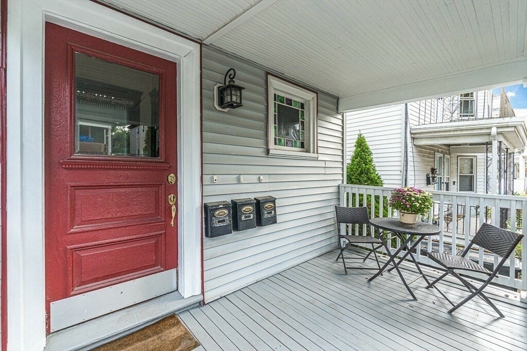 Property Photo:  20 Wilson Ave 1  MA 02478 