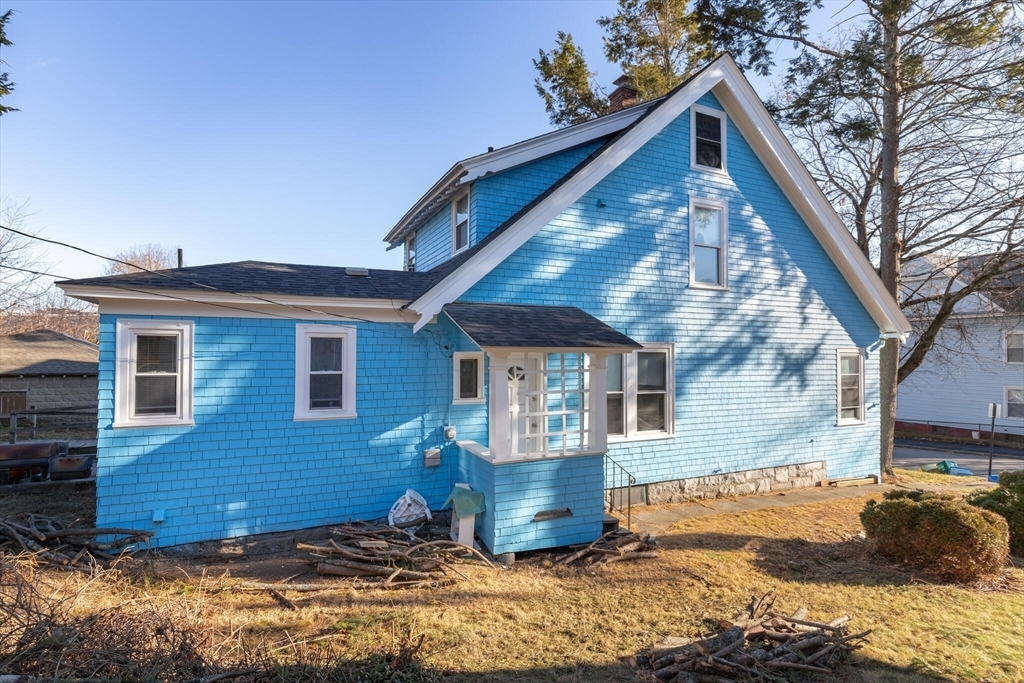 Property Photo:  132 Institute Rd  MA 01602 