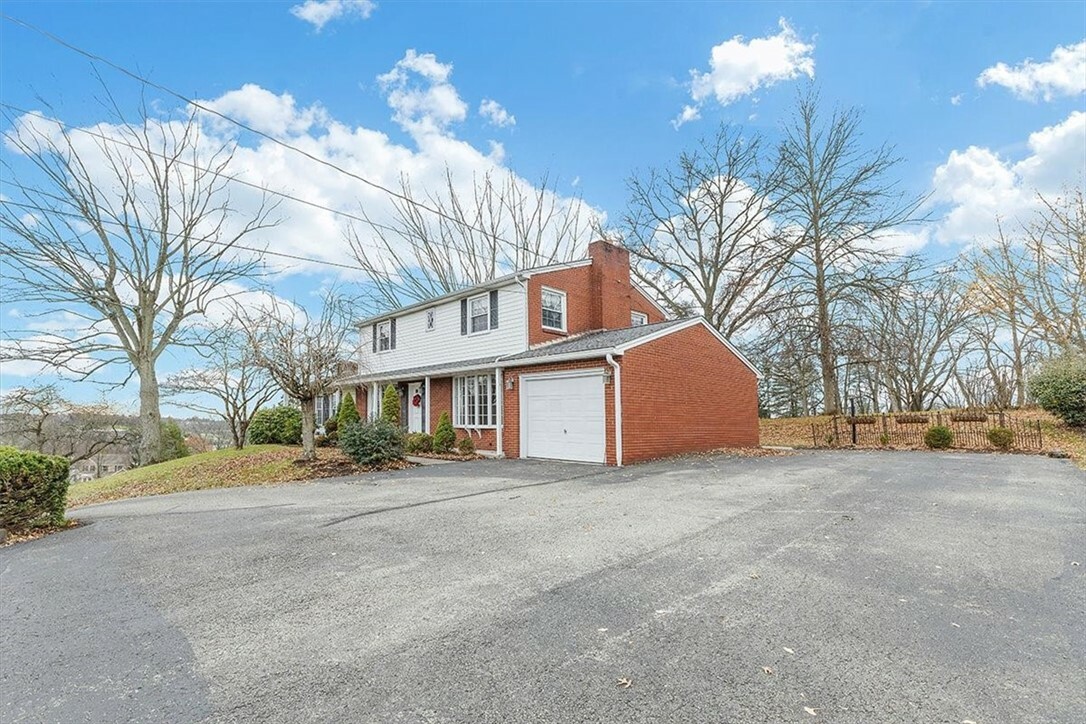 Property Photo:  670 First St.  PA 15642 