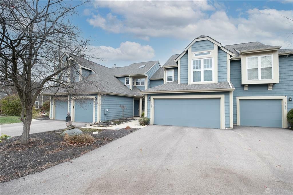 223 Queens Crossing 90E  Washington Twp OH 45458 photo