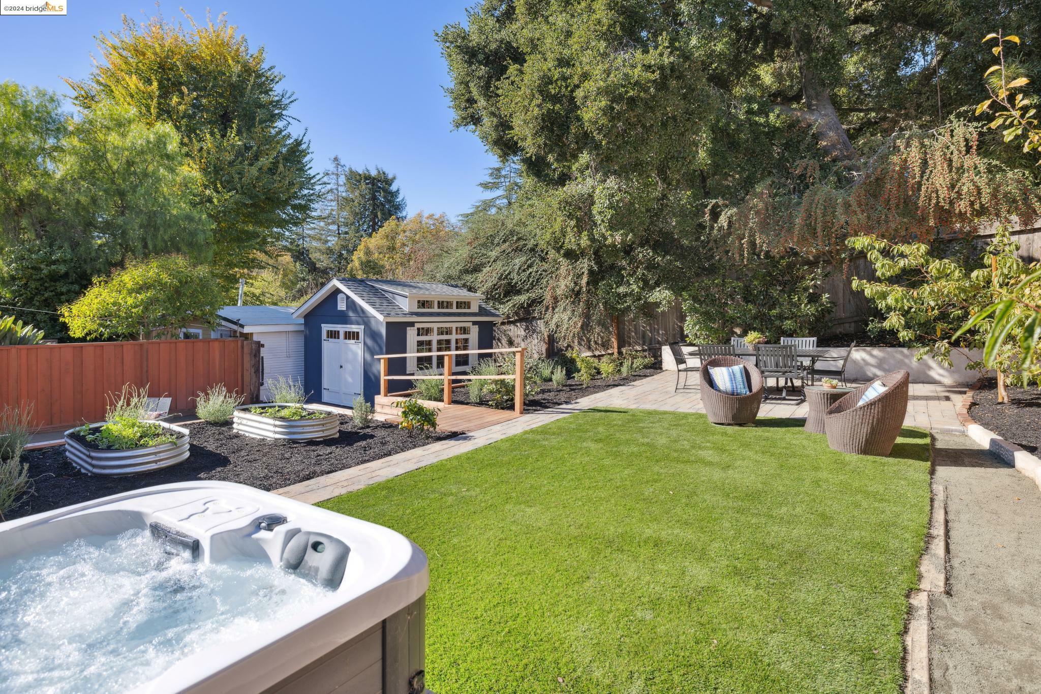 Property Photo:  4083 Harding Way  CA 94602 