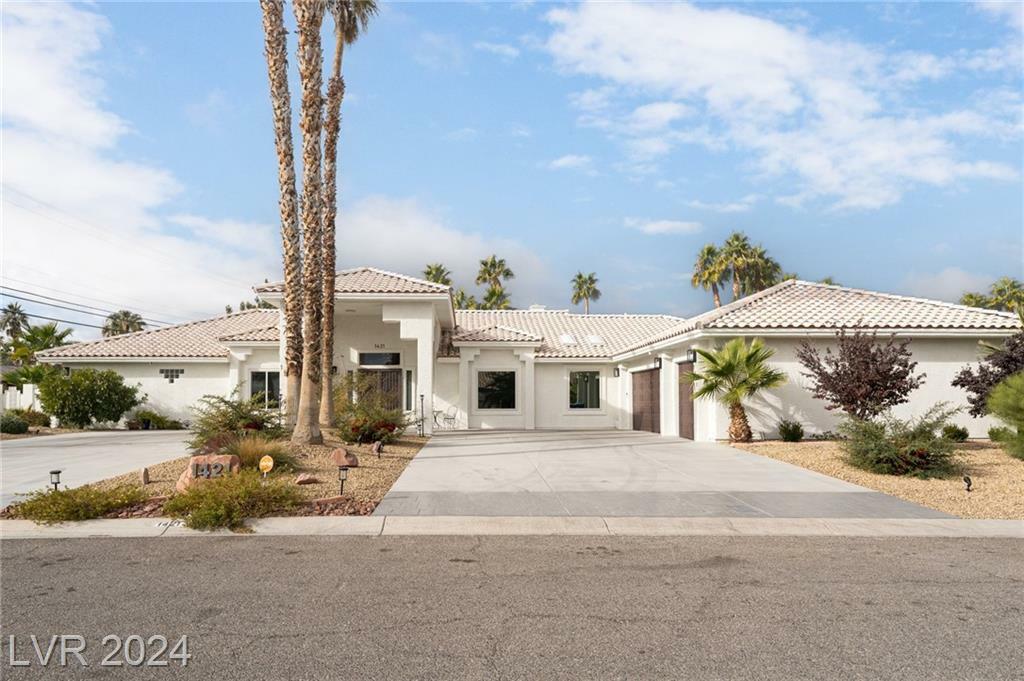 Property Photo:  1421 Casa Del Rey Court  NV 89117 