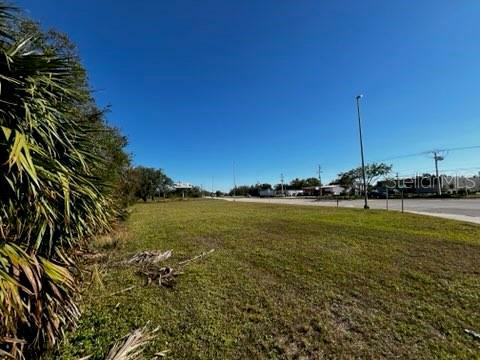 Property Photo:  1427 Lander Place  FL 33982 