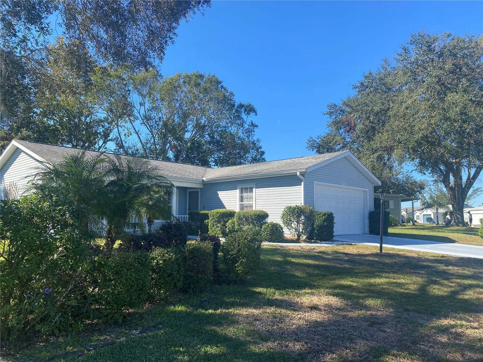 Property Photo: 5062 El Destino Drive FL 34748