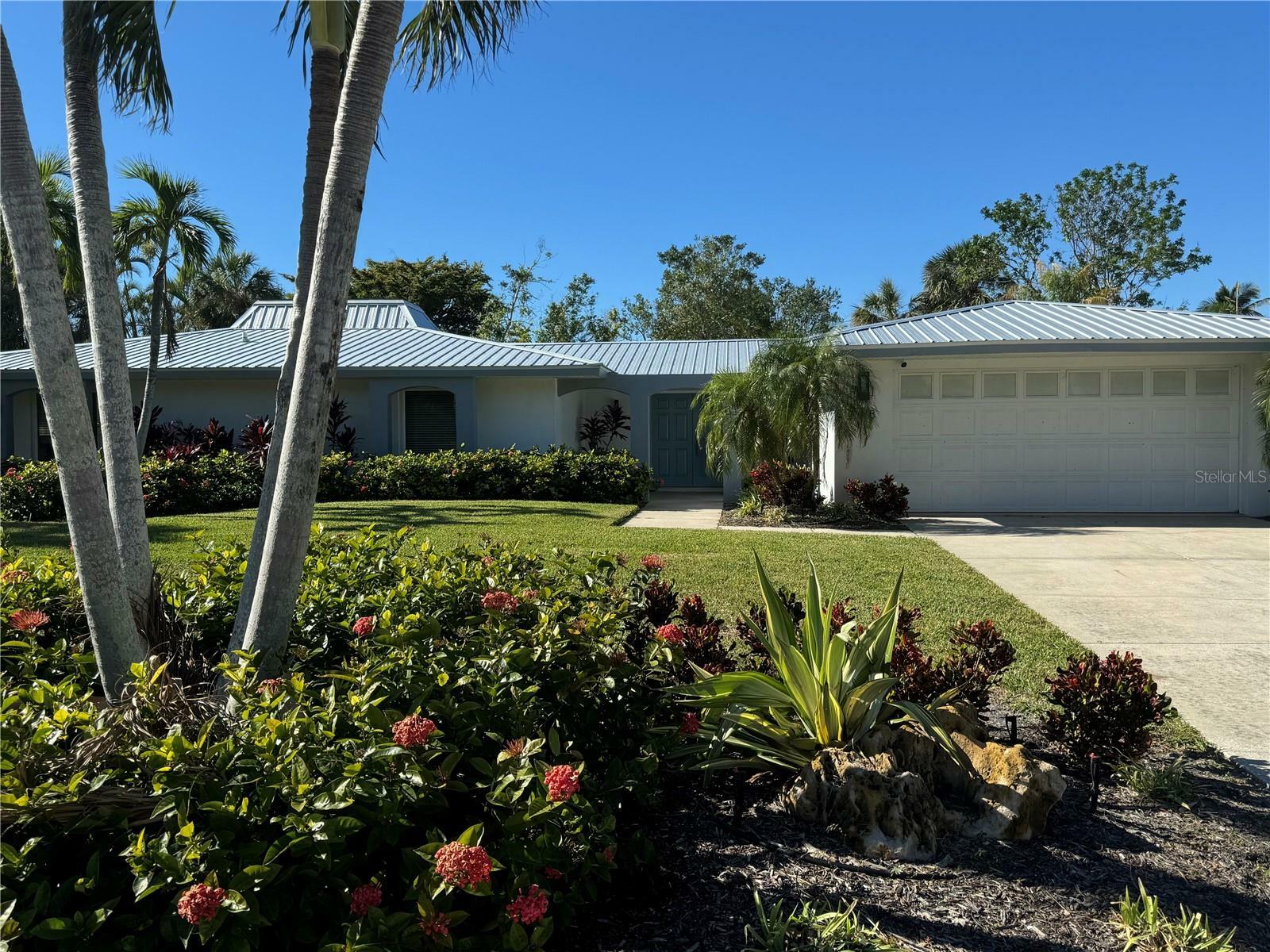 Property Photo:  518 Bird Key Drive  FL 34236 