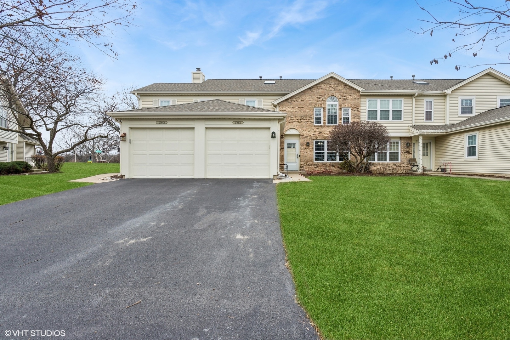 Property Photo:  27W404 Melrose Lane  IL 60190 