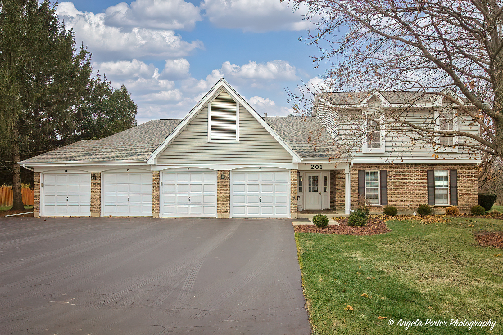 Property Photo:  201 N Creekside Trail C  IL 60050 