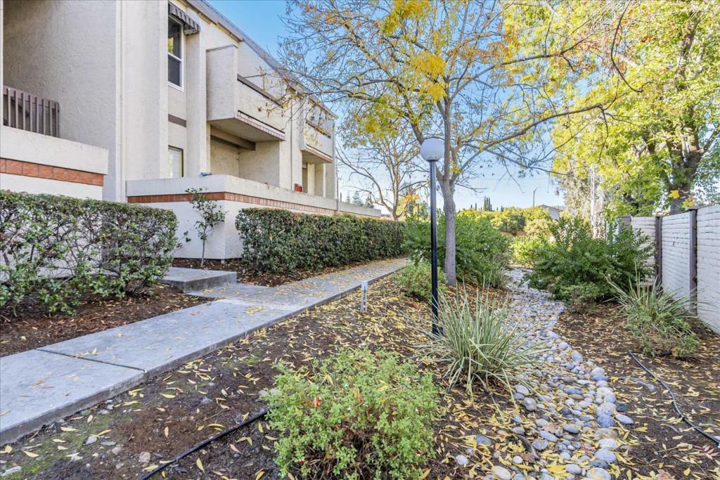 Property Photo:  1665 Branham Park Court  CA 95118 