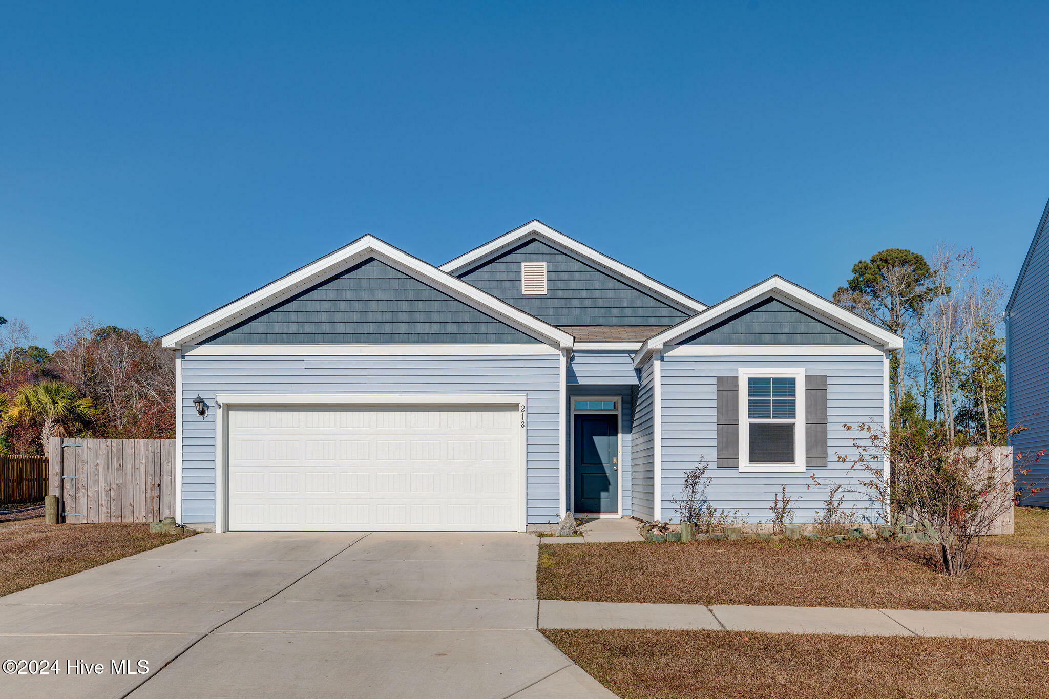 Property Photo: 218 Airlie Vista Lane NC 28445