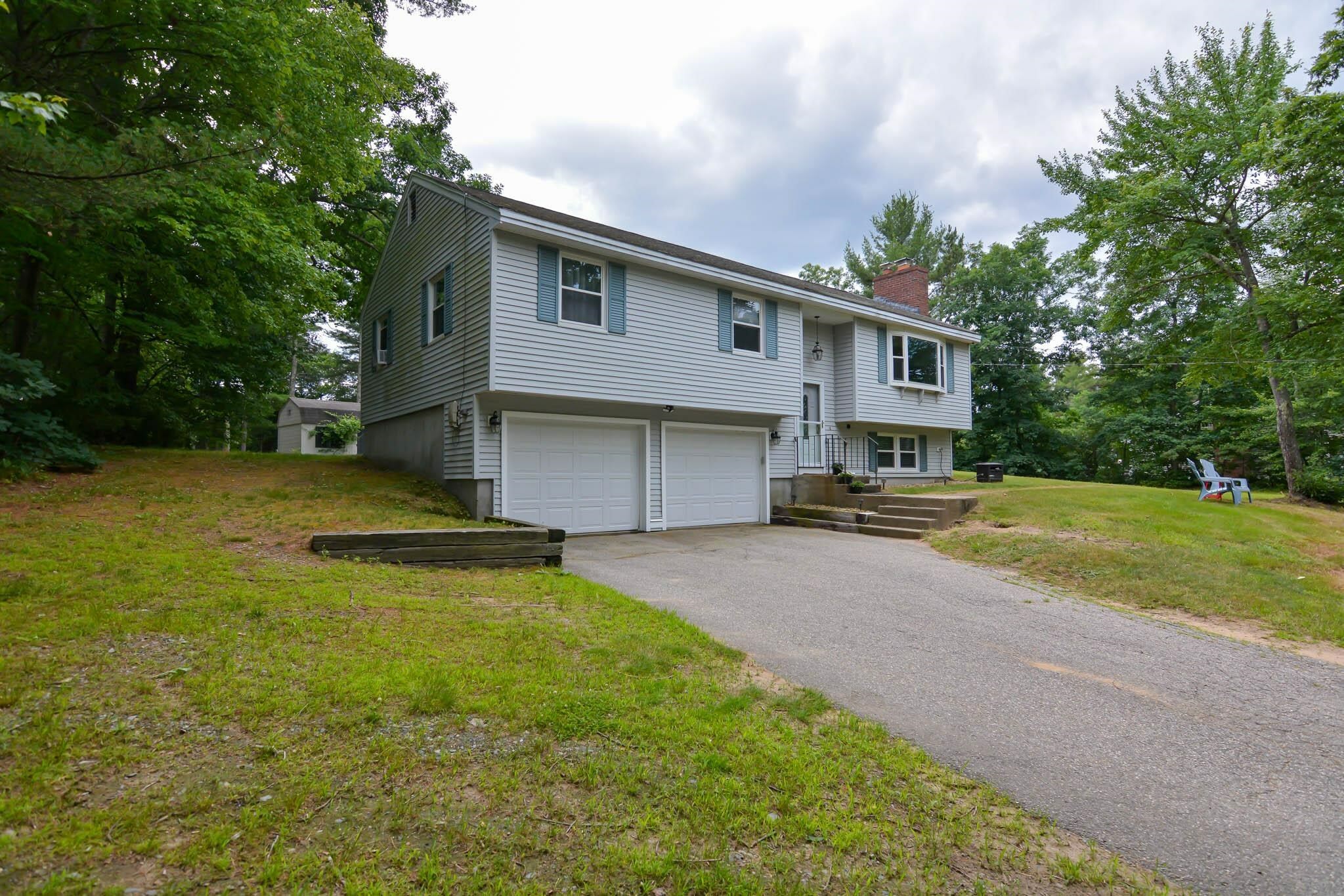 Property Photo:  33 Wood Hawk Way  NH 03052 