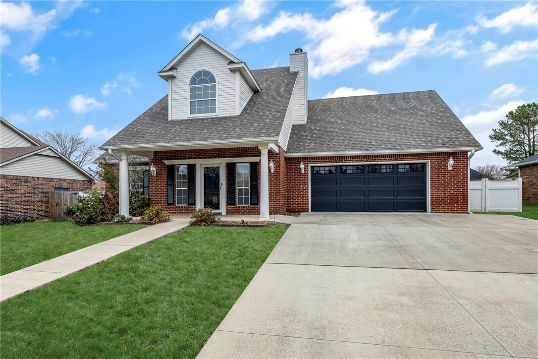 Property Photo: 1007 N Quail Terrace AR 72756