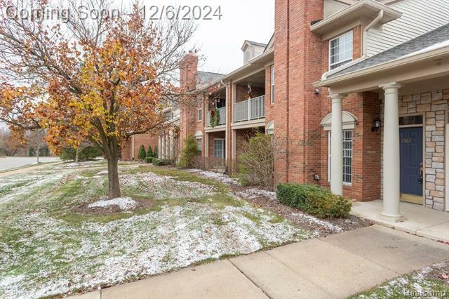 Property Photo:  3563 Oakmonte Boulevard  MI 48306 