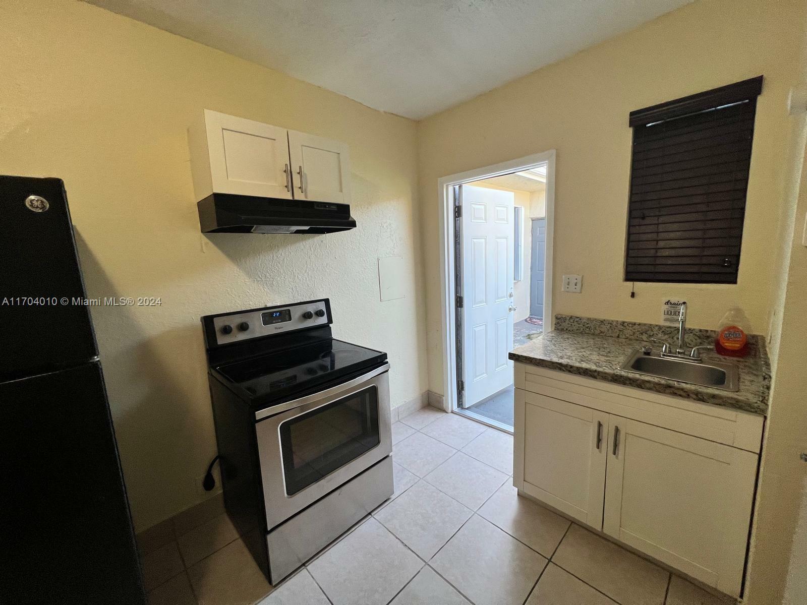 Property Photo:  17325 Homestead Ave 6  FL 33157 