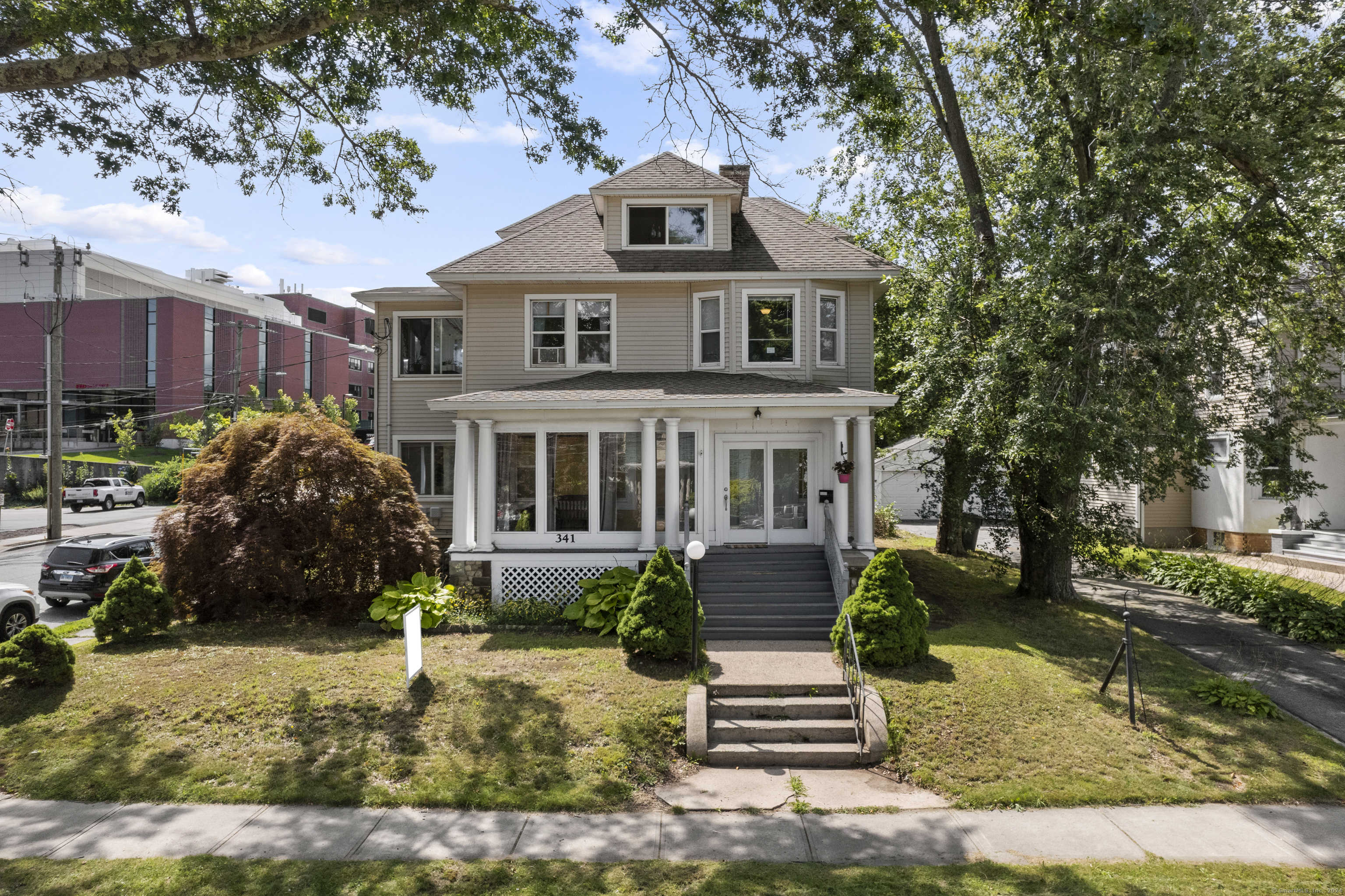 Property Photo:  341 Montauk Avenue  CT 06320 