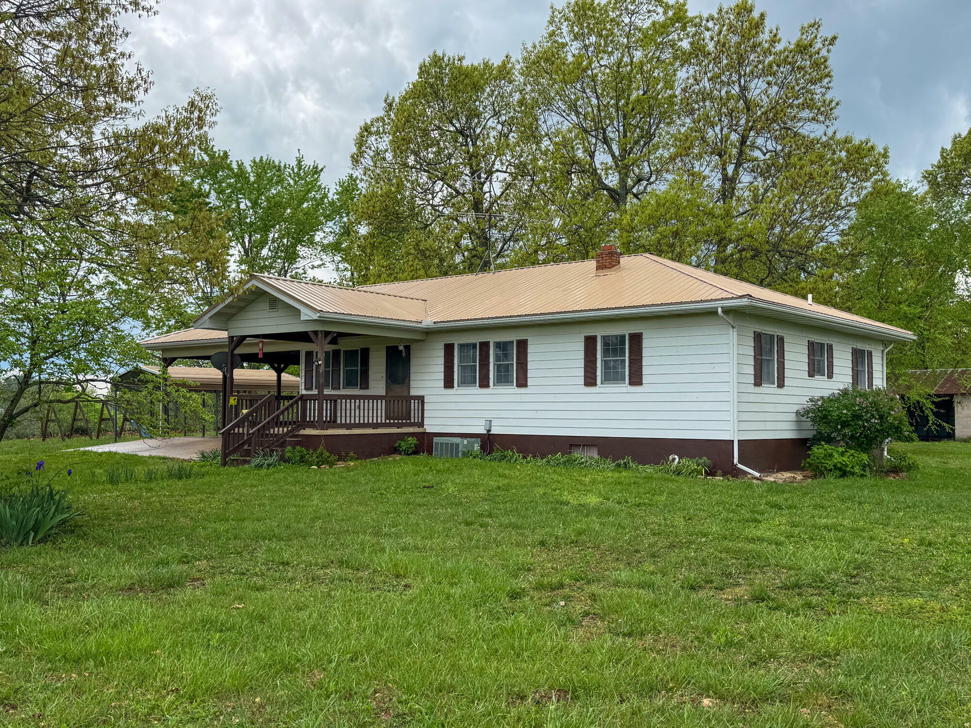 Property Photo: 12413 State Route Pp MO 65692