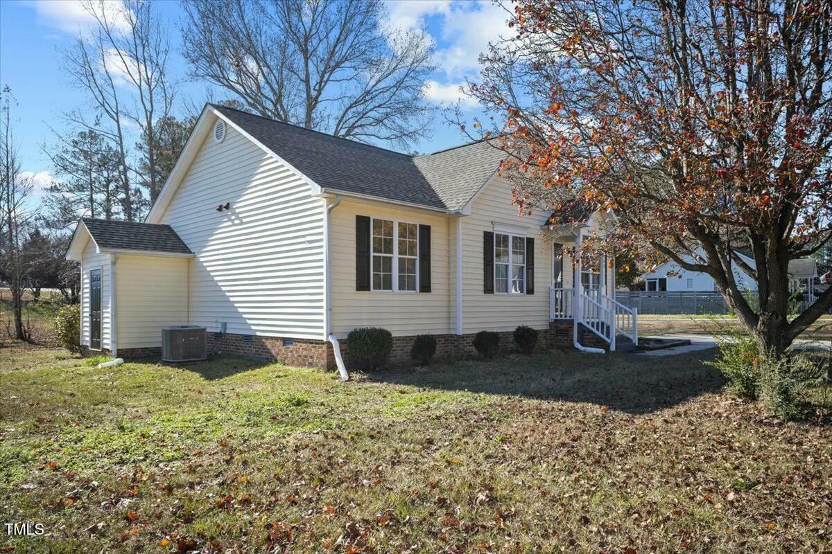 Property Photo:  102 Northwinds North Drive  NC 27591 