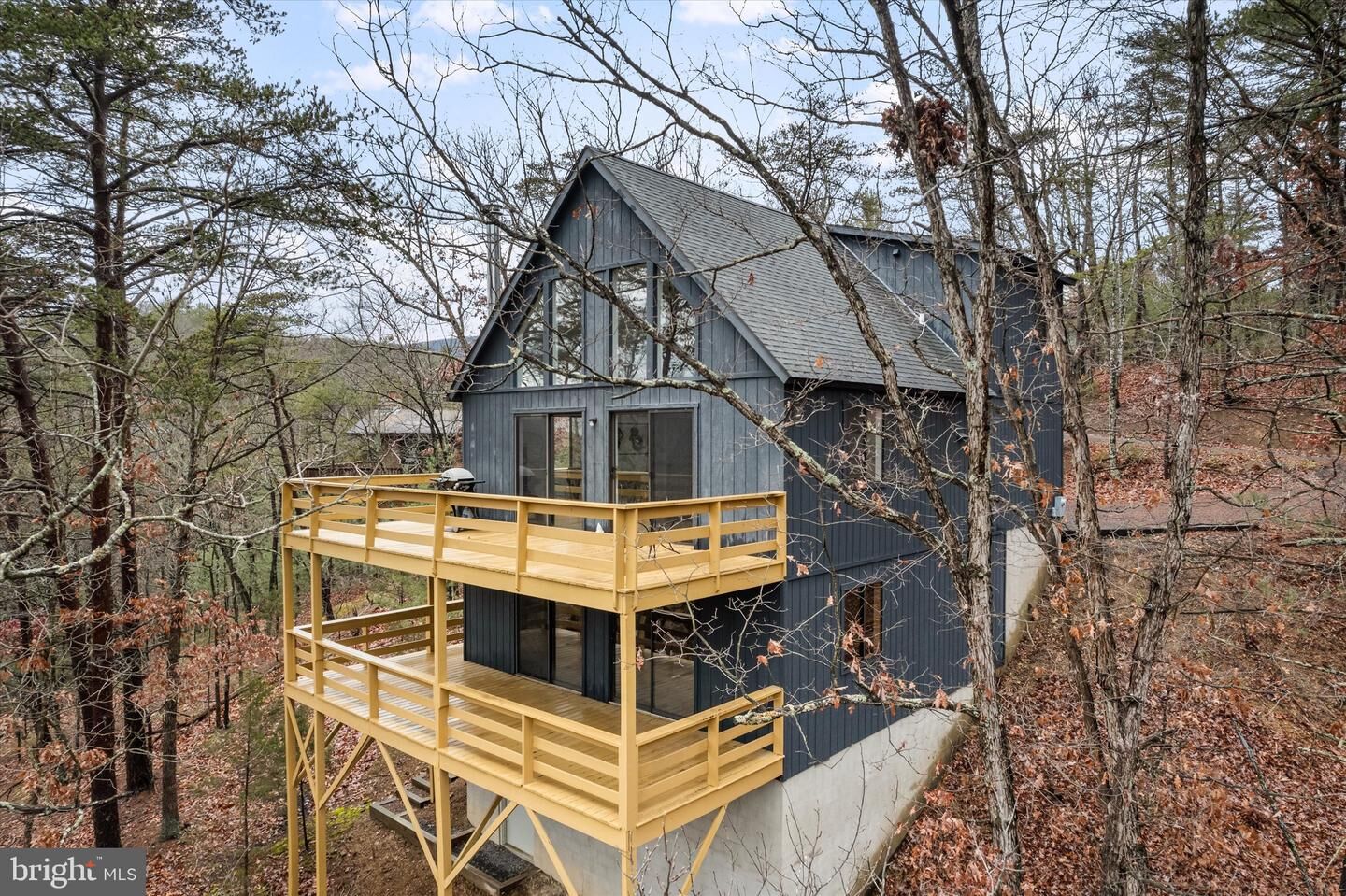 Property Photo: 112 Nelson Way VA 22810