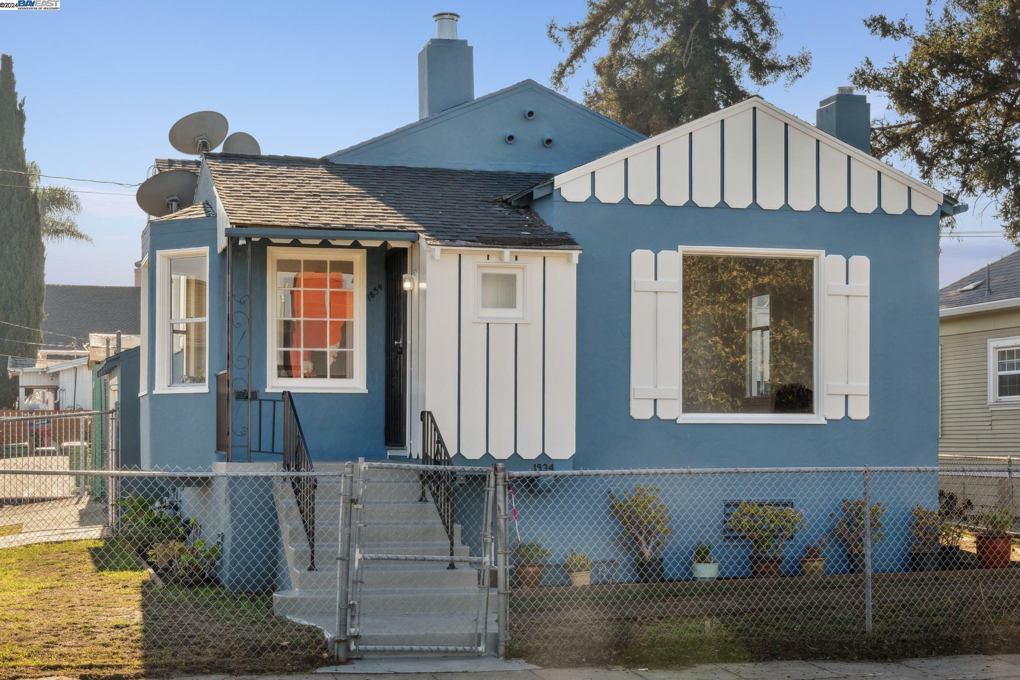 Property Photo:  1834 88th Avenue  CA 94621 