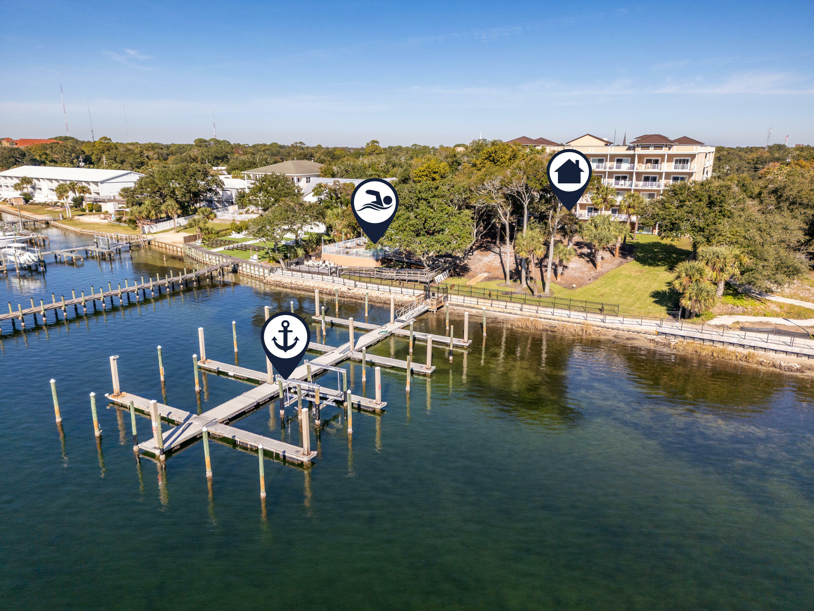 Property Photo: 113 SE Brooks Street Unit 105 FL 32548