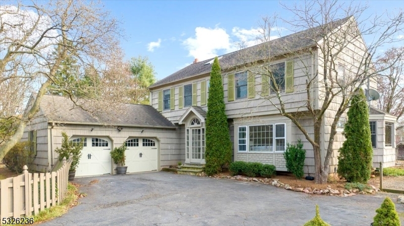 Property Photo:  2 Pheasant Ln  NJ 08848 