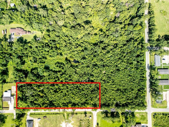 Property Photo: 20-B Barrett Rd TX 77708