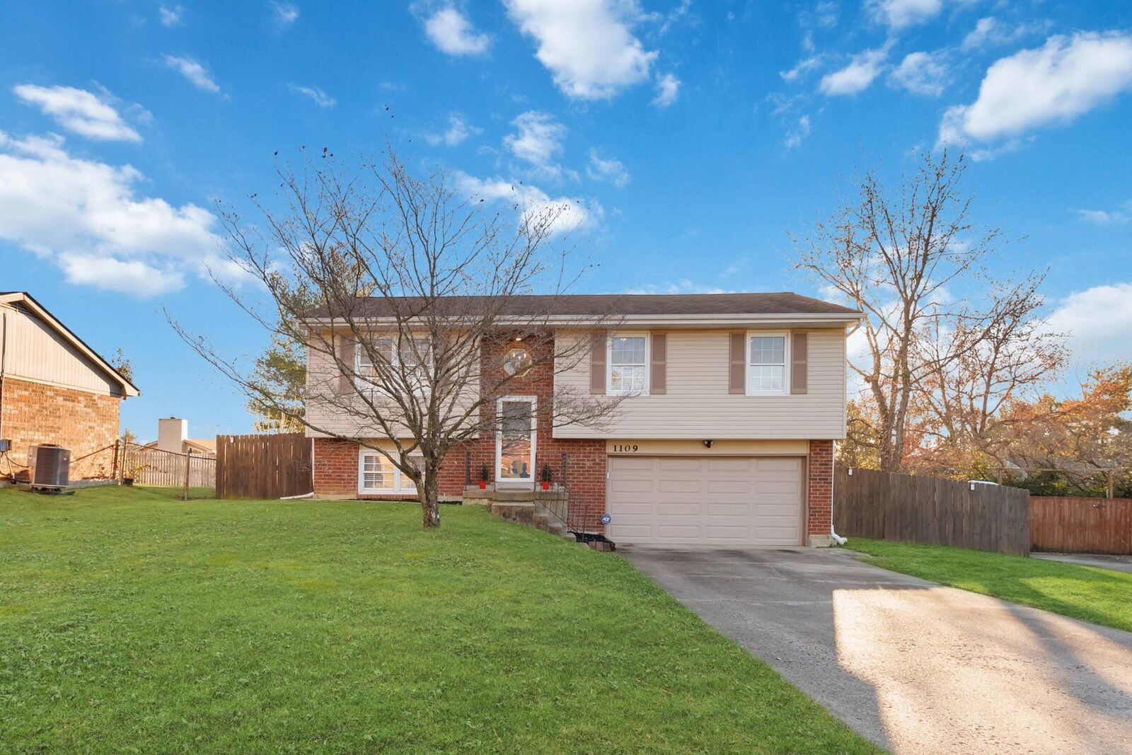 Property Photo: 1109 Kalone Way KY 40515