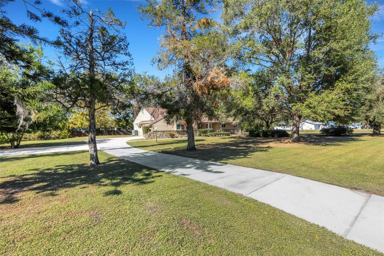 Property Photo:  6111 Braden Run  FL 34202 